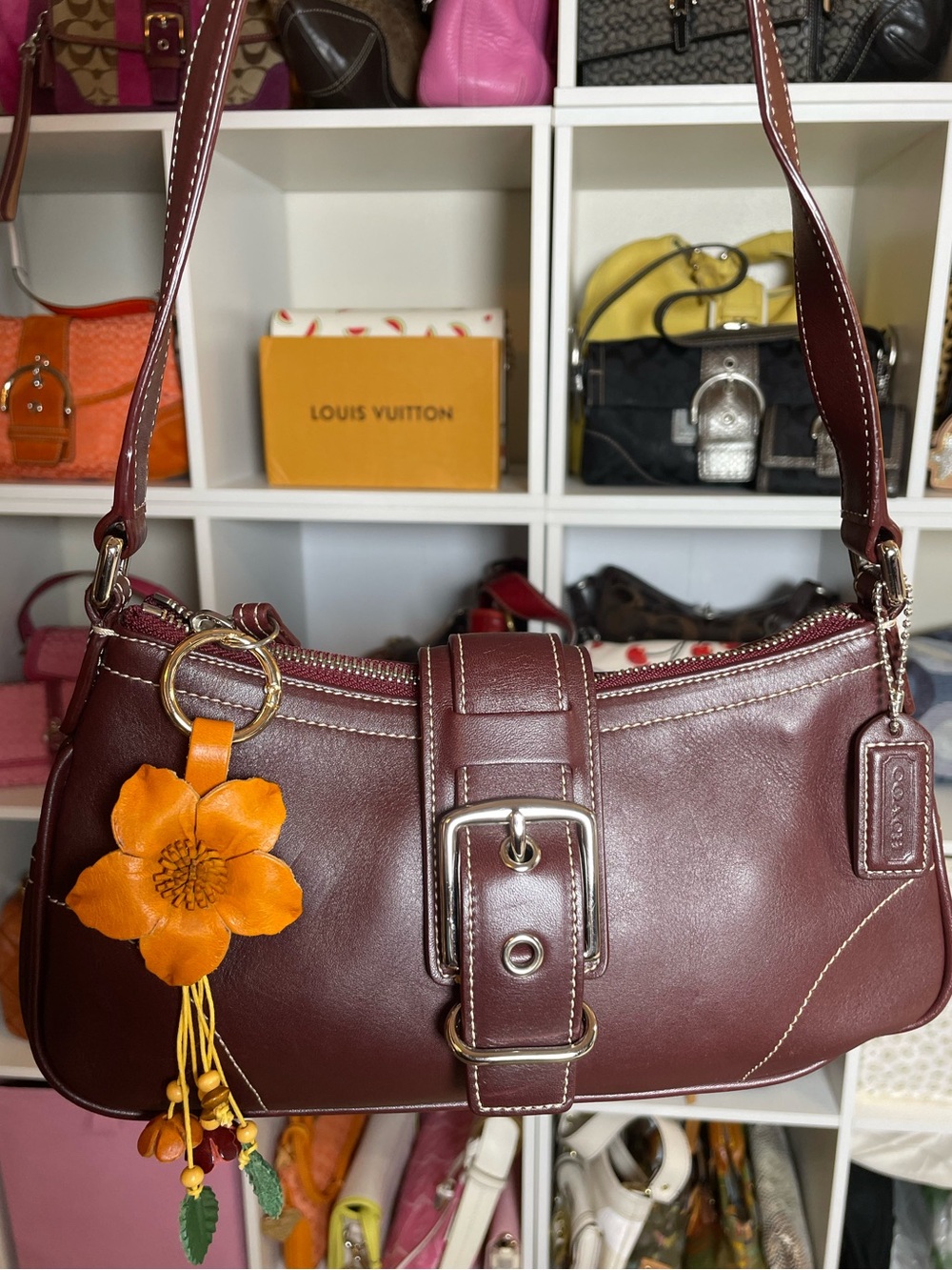 Coach Vintage Hamptons Demi Buckle Leather Shoulder Bag/Crossbody in Maroon 🌸🍂